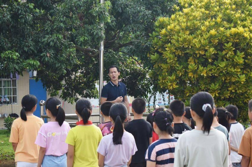 逃离无人大住宅